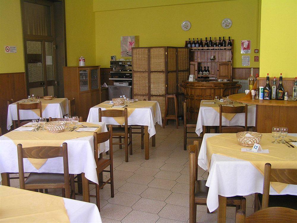 ססטרי לבאנטה Villa Pozzi מראה חיצוני תמונה
